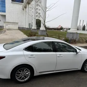Lexus ES 350 2016