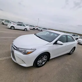Toyota Camry 2016
