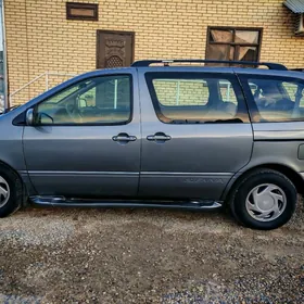 Toyota Sienna 2000