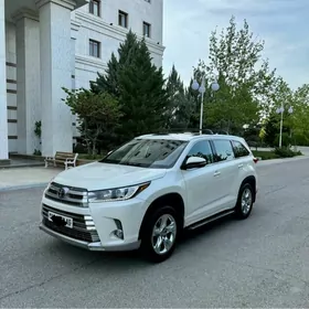 Toyota Highlander 2018