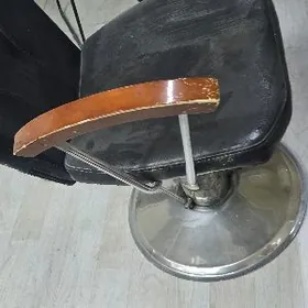 Kreslolar yagdayy gowy