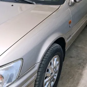 Toyota Camry 2000