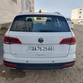 Volkswagen Taos 2022