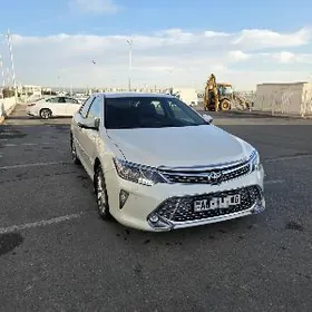 Toyota Camry 2017