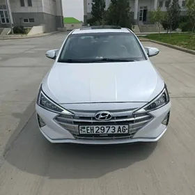 Hyundai Elantra 2019