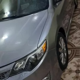 Toyota Camry 2014