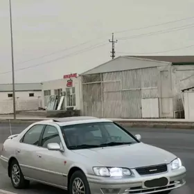 Toyota Camry 2001