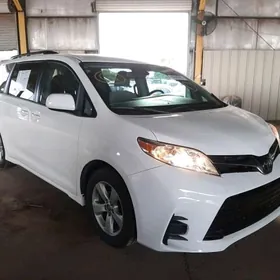 SIENNA RAV4  2019
