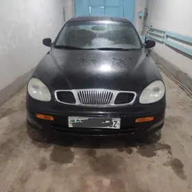 Daewoo Leganza 1998