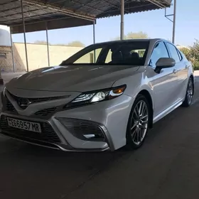 Toyota Camry 2020