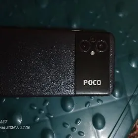 Poco M5