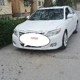 Toyota Camry 2011