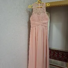 Платье вечернее