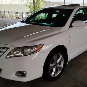 Toyota Camry 2011
