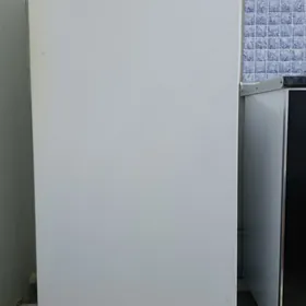 Холодильник.