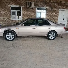 Toyota Camry 2001