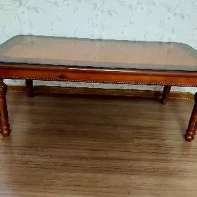 Журнальный столик