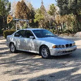 BMW E39 2002