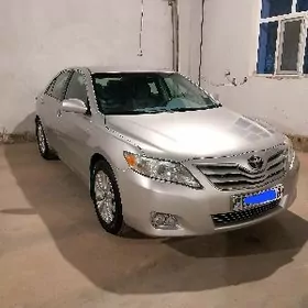 Toyota Camry 2011