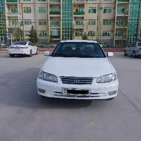 Toyota Camry 2000
