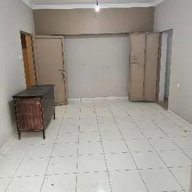 ПОЛУПОДВАЛ НА МИР-5 