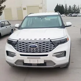 Ford Explorer 2023