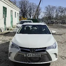 Toyota Camry 2017