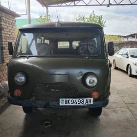 UAZ 2206 1990