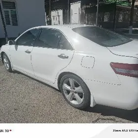 Toyota Camry 2011