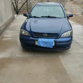 Opel Astra 2004