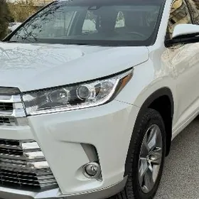 Toyota Highlander 2019
