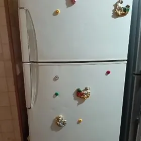 Продаётся холодильник!