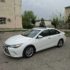 Toyota Camry 2015