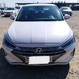 Hyundai Elantra 2020