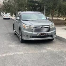 Toyota Highlander 2014