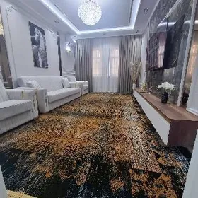 Мир 5 по Айтакова 4 ком 110 м2