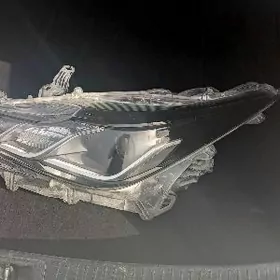 фара передняя левая