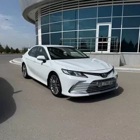 Toyota Camry 2022