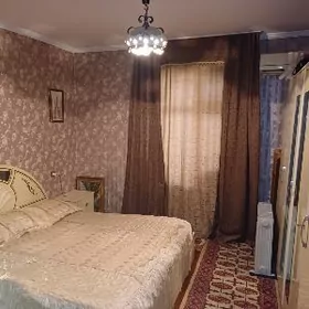  Просторная 4-комнатная+двор