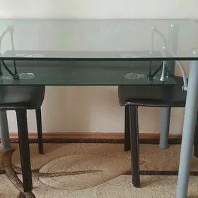 Стол и 4 стула фирмы Istikbal