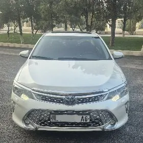 Toyota Camry 2017
