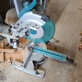 Makita baş kesme