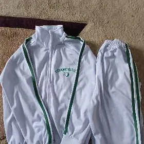 Продаётся школьная спортивная