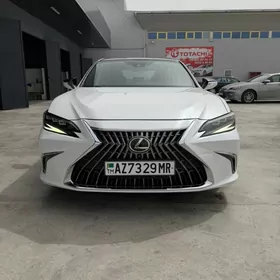 Lexus ES 350 2022