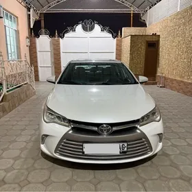 Toyota Camry 2017