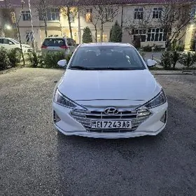 Hyundai Elantra 2020