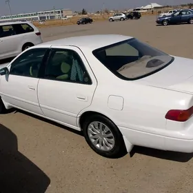 Toyota Camry 1999