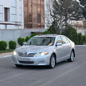 Toyota Camry 2011