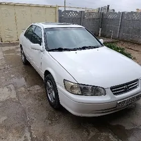 Toyota Camry 1997