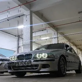 BMW E39 2000